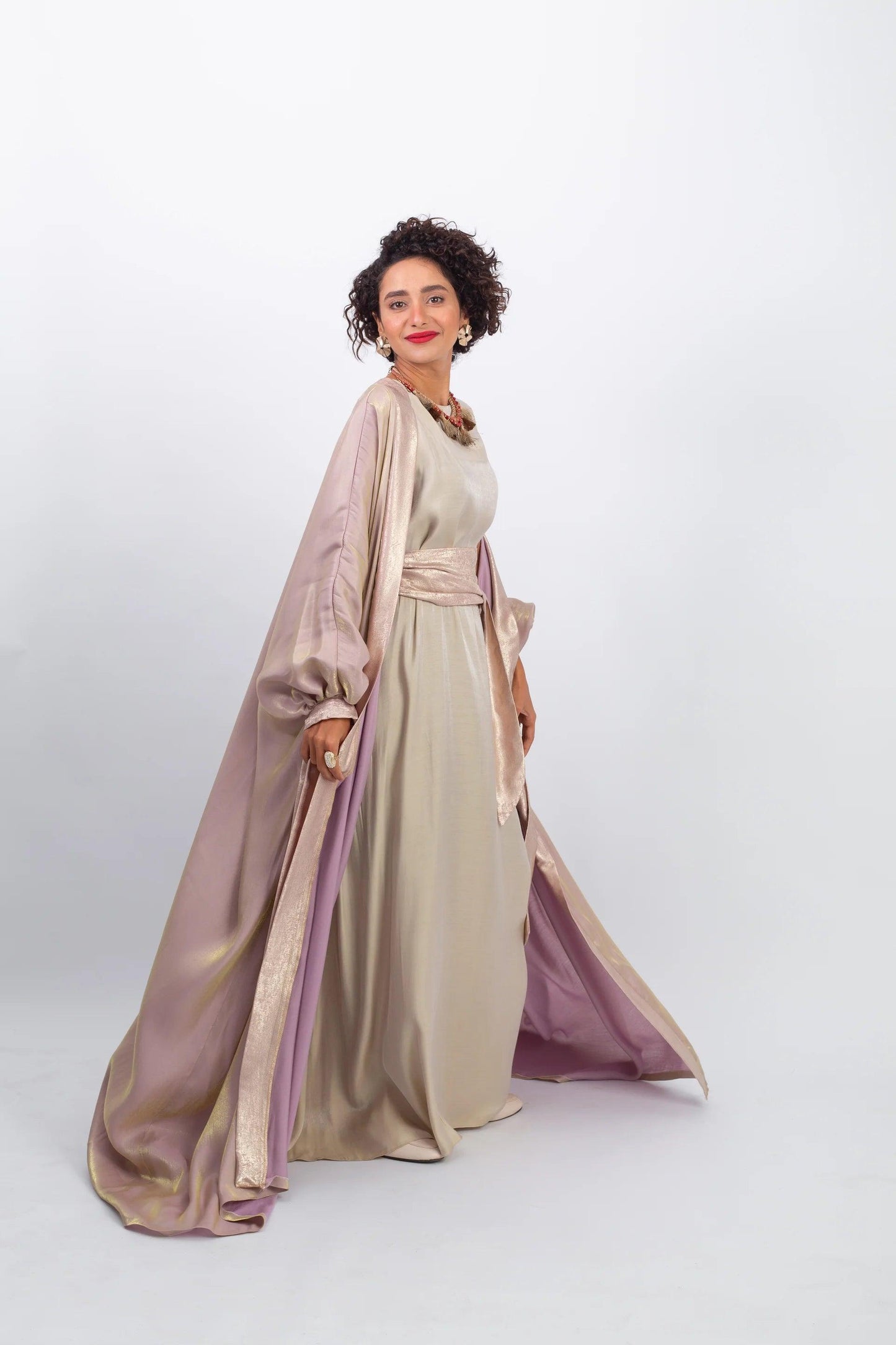 Simple feminine Abaya to embrace your femininity with belt - Bisht Couture