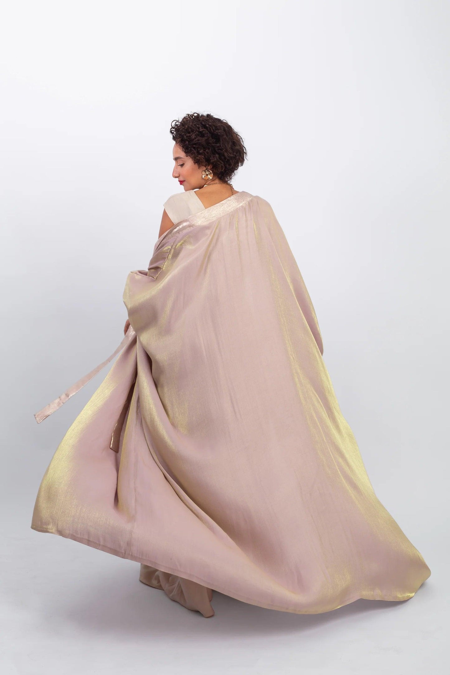 Simple feminine Abaya to embrace your femininity with belt - Bisht Couture