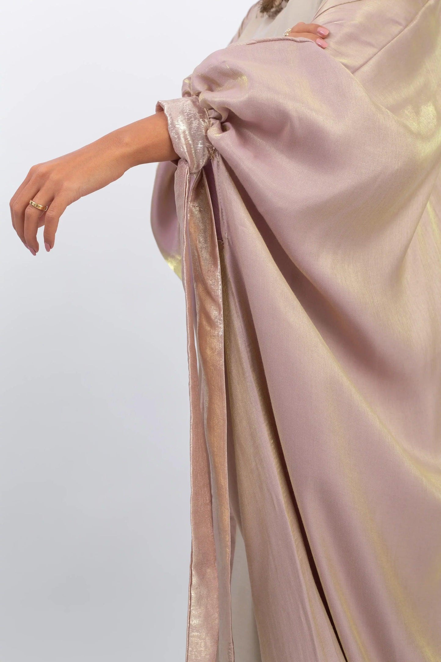 Simple feminine Abaya to embrace your femininity with belt - Bisht Couture