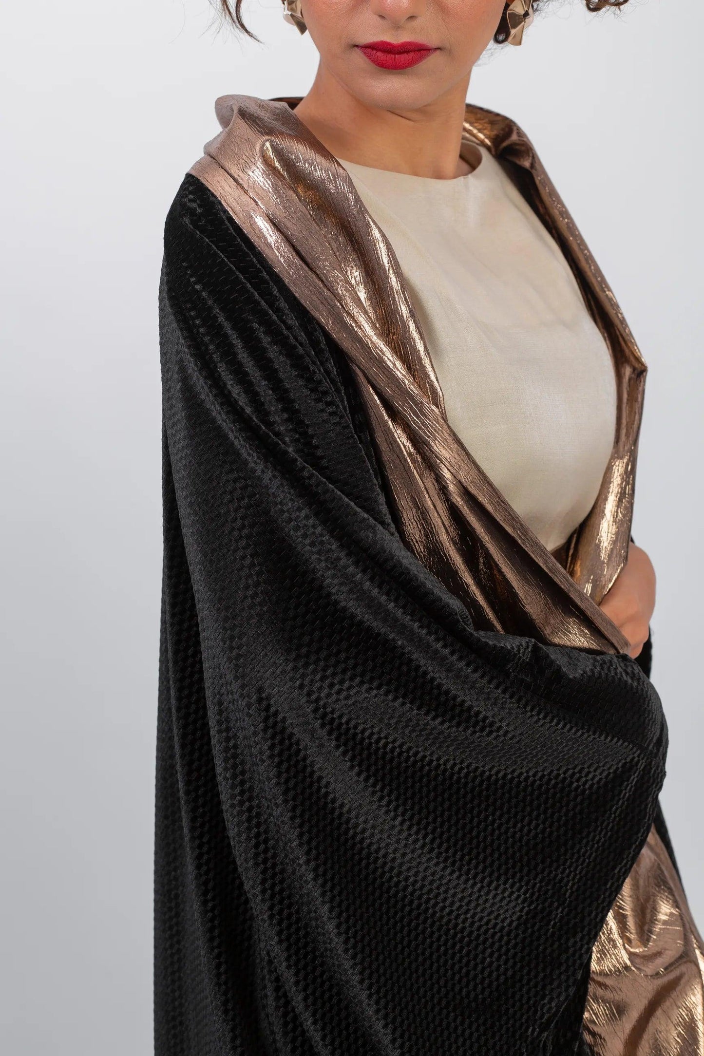 Elegant chic black kaftan with gold highlight - Bisht Couture