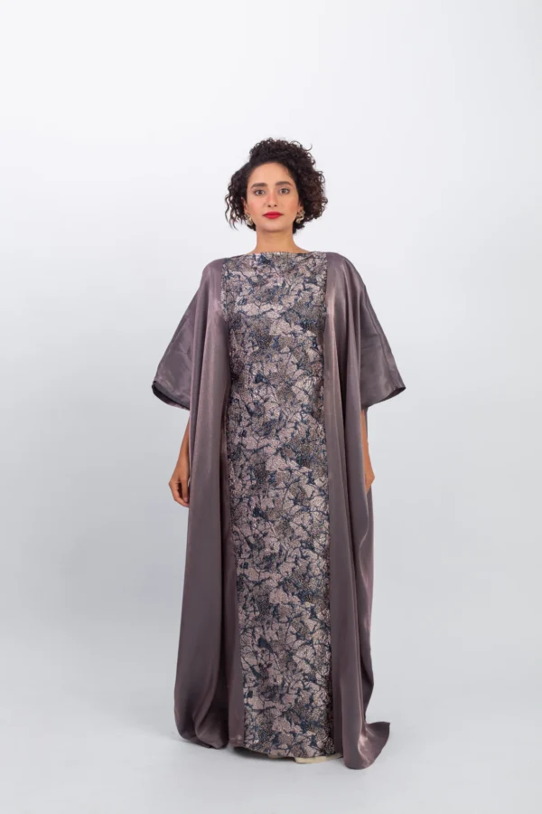 Rich comfortable dress in unique color from BISHT
